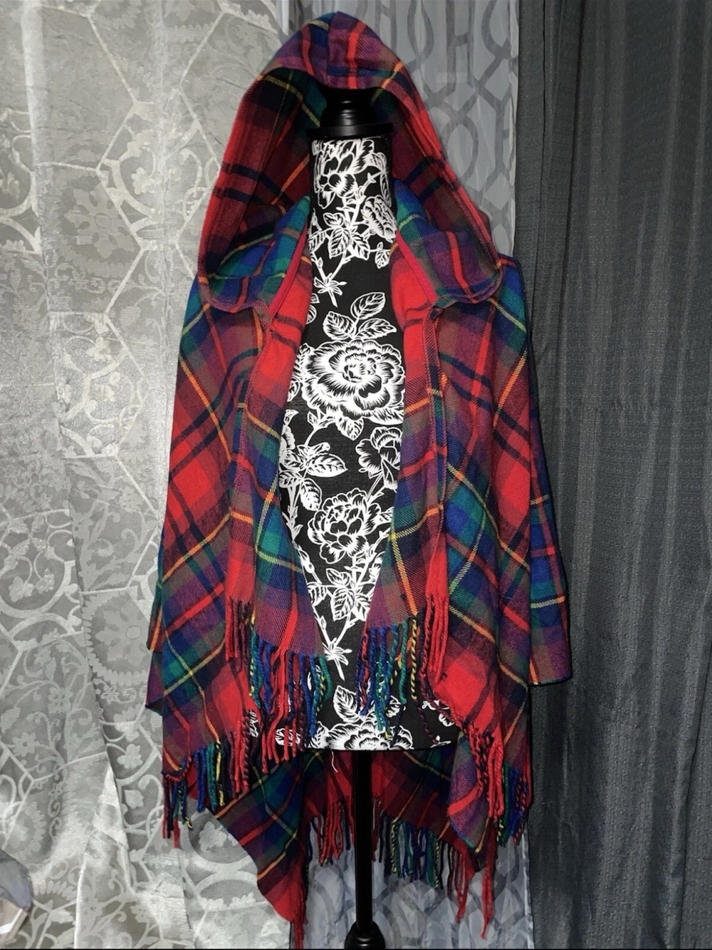 Aerie flannel Plaid Hooded Cape poncho Coat in Red one size